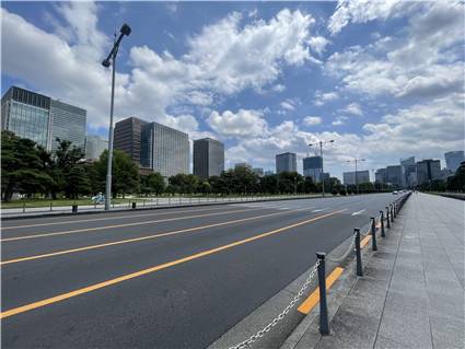 009 皇居前