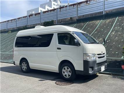 怪しい車